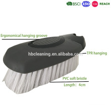 brosse de nettoyage des mains efficace avec des poils épais